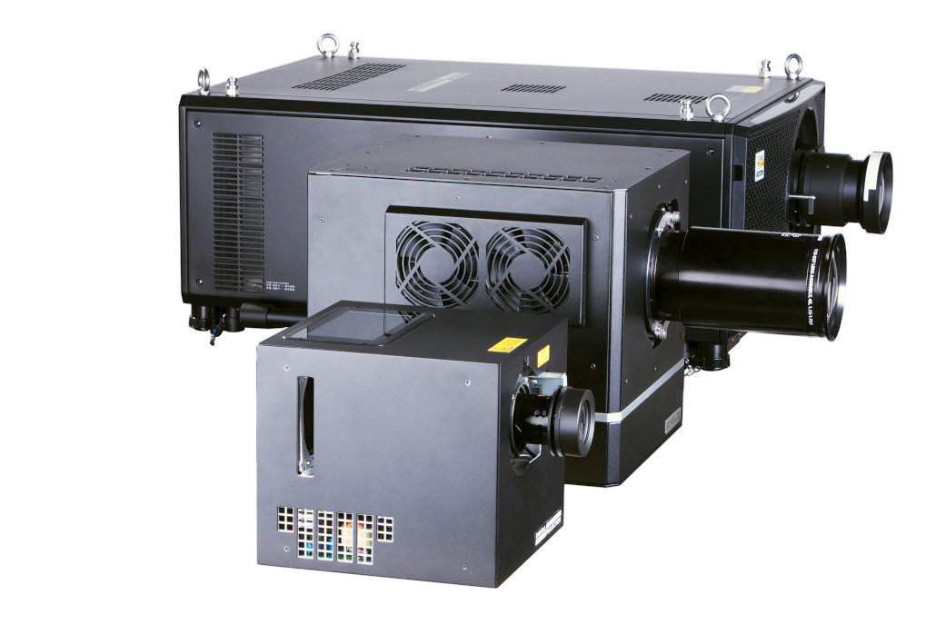 Digital Projection Satellite MLS und immersives Erleben AVviews